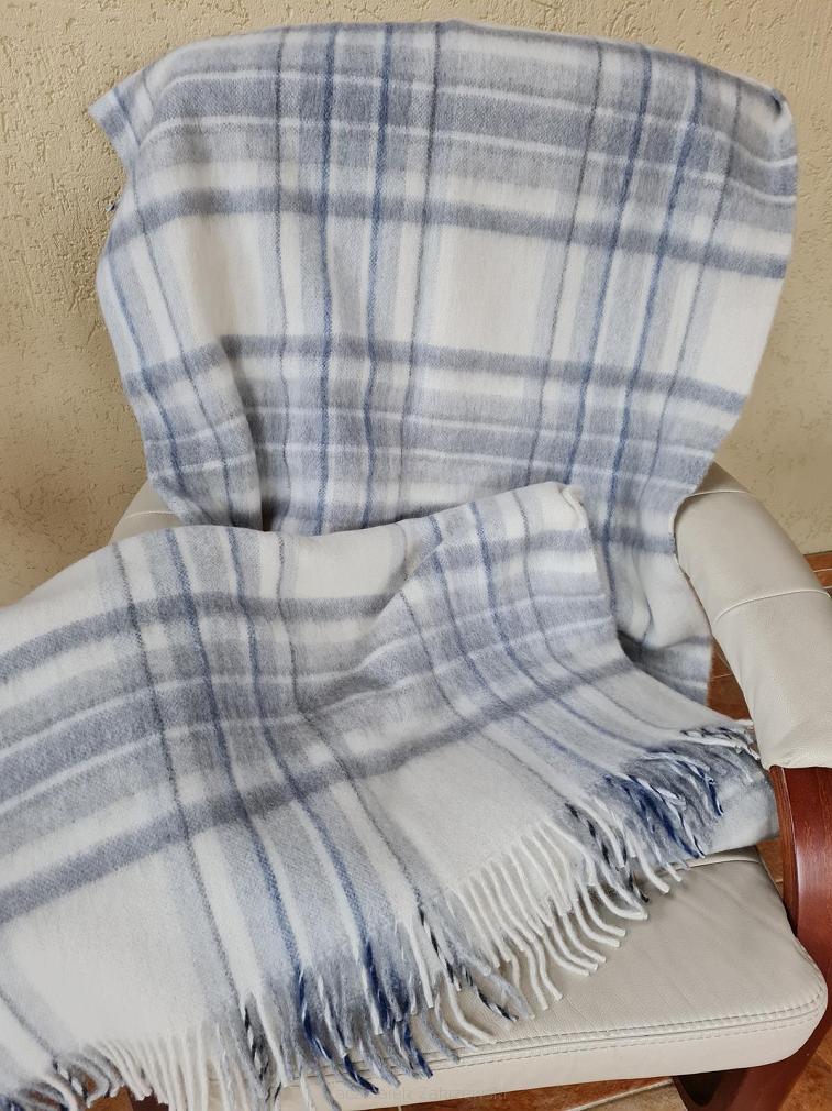 Koc wełniany z frędzlami szara krata/ granat