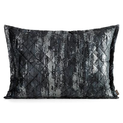 Poszewka dekoracyjna BLINK43 50x70 Eurofirany czarna welwetowa pikowana błyszczący nadruk