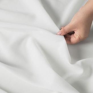 Zasłona gotowa na przelotkach BASIC 145x170 półprzezroczysta biała