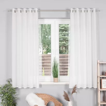 Zasłona gotowa na przelotkach BASIC 145x170 półprzezroczysta biała
