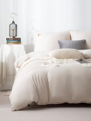 Pościel z mikrofibry CUTY DYNIE 160x200 Jasna beżowa w haftowane dynie