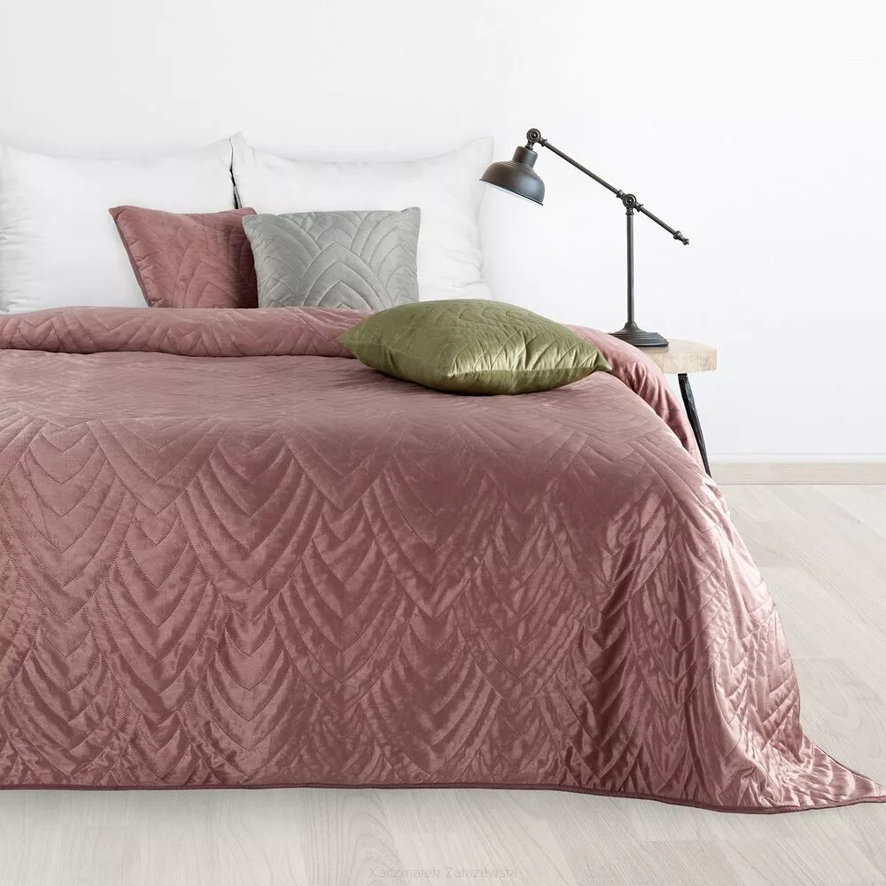 Narzuta dekoracyjna LUIZ 170x210 różowy