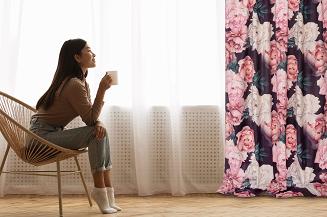 Zasłona gotowa na taśmie Peony Dark 140x270 welurowa kwiaty peonie