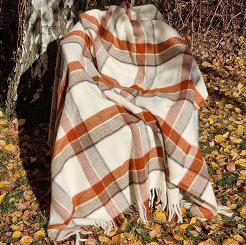 Koc wełniany z frędzlami 150x200 wełna nowozelandzka krata terakota beżowy ekri