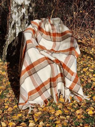 Koc wełniany z frędzlami 150x200 wełna nowozelandzka krata terakota beżowy ekri