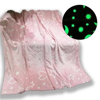 Koc świecący w ciemności 150x200 fluorescencyjny serduszka gwiazdy różowy