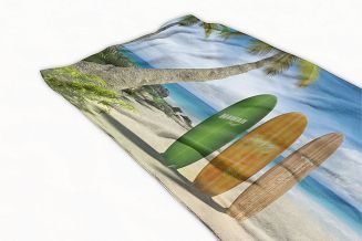 Ręcznik plażowy 100x180 wielokolorowy deski surfingowe na plaży