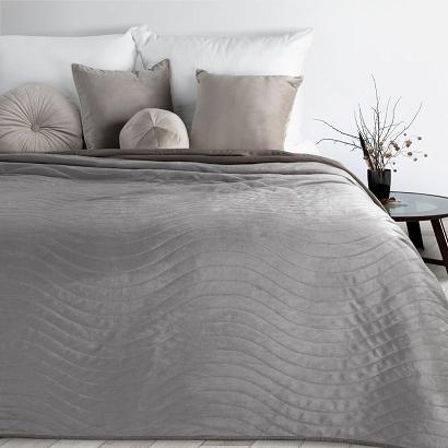 Narzuta dekoracyjna LUIZ10 170x210 srebrna pikowana w fale