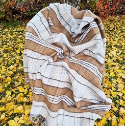 Koc wełniany z frędzlami 160x200 srebrna beżowa kratka