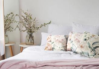 Poszewka dekoracyjna ROSITA1 45x45 Eurofirany kremowa zielona kwiaty peonie