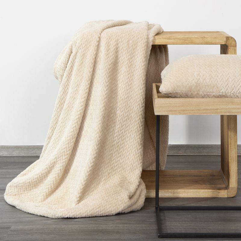 Koc narzuta CINDY-3 200x220 beżowy