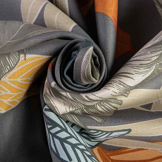 Pościel satyna bawełniana BOLERO 200x220 ciemnoszara w kolorowe egzotyczne liście