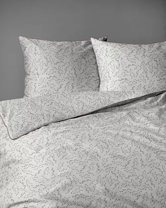 Pościel z perkalu Lamé Percale 160x200 biała w różowe szare gałązki kwiatów ozdobna lamówka biza