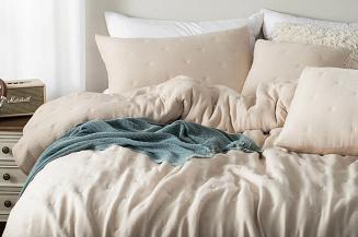 Narzuta dekoracyjna muślinowa struktura Stella 220x200 beżowa z haftem krzyżyków