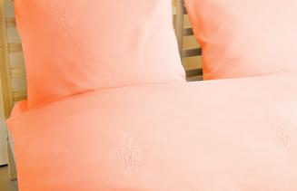 Pościel haftowana z prześcieradłem 160x200 łosoś