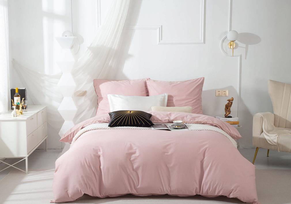 Pościel Queen 220x200 pudrowa ze złotą lamówką bizą