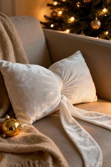 Welurowa poduszka świąteczna 40x23 Biała duża kokarda