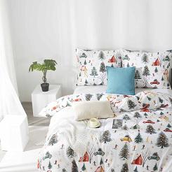 Biała Świąteczna Pościel z Mikrofibry z Nadrukiem 140x200 Xmass Skiing