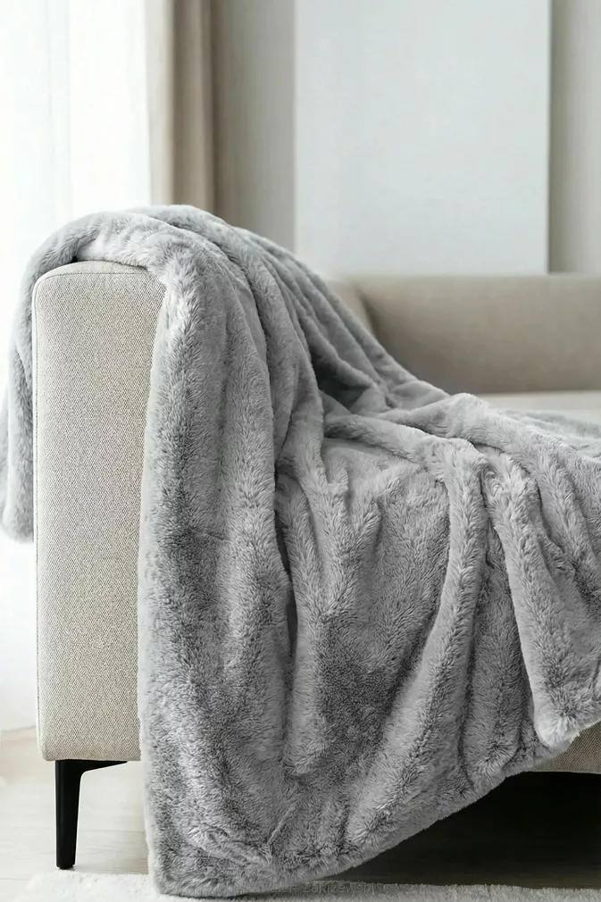 Szary Koc Futrzany 200x220 RABBIT