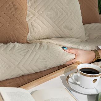 Narzuta dekoracyjna AVILA 200x220 pikowana wzór geomatryczny beżowa