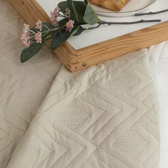 Narzuta dekoracyjna AVILA 200x220 pikowana wzór geomatryczny beżowa