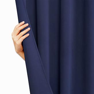 Zasłona gotowa na przelotkach HOLD 140x250 zaciemniająca blackout granatowa