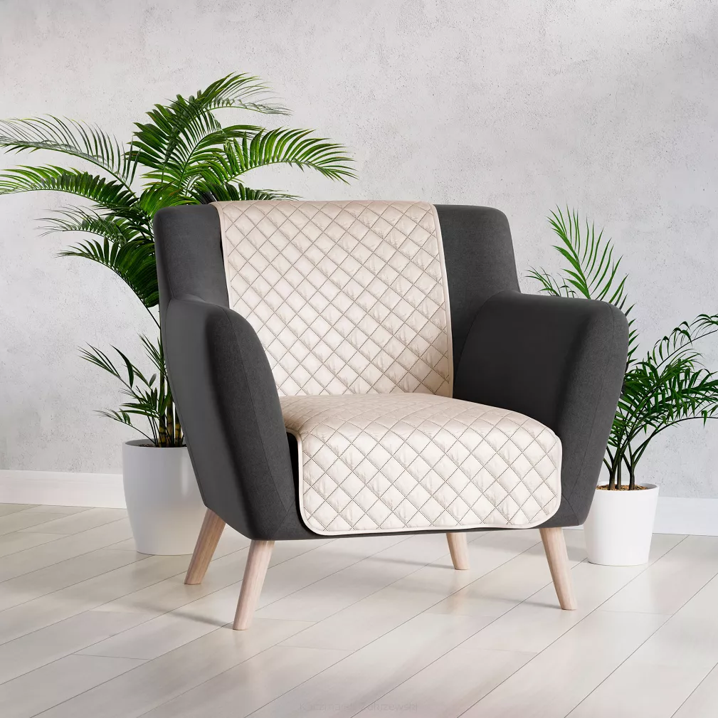 Narzuta dekoracyjna VELVI 70x160 pikowana w geometryczny wzór kremowa