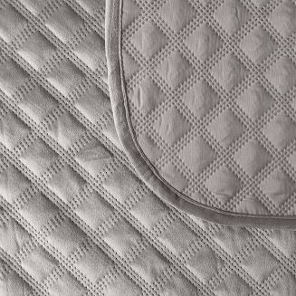 Narzuta dekoracyjna VELVI 220x240 pikowana w geometryczny wzór chłodny szary