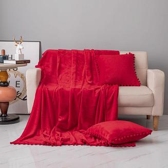 Koc narzuta Pompie 150x200 czerwony z pomponami