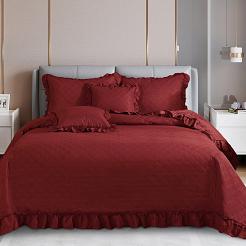Narzuta dekoracyjna RUFFY 140x200 pikowana z falbanką bordowa