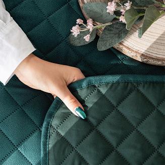 Narzuta dekoracyjna JODEŁKA 170x210 pikowana butelkowa