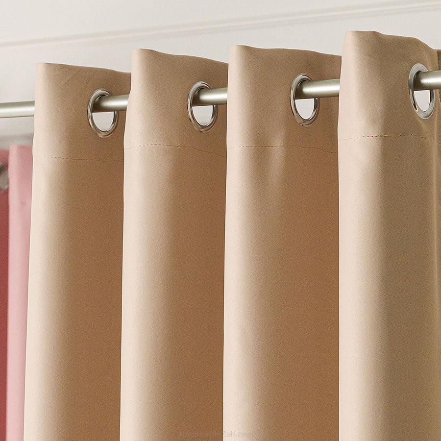 Zasłona gotowa typu blackout na przelotkach DONA 140x 250 jasny chłodny beż