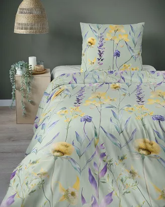 Pościel satynowa Home Satin 140x200 miętowa łąka w żółte fioletowe kwiaty