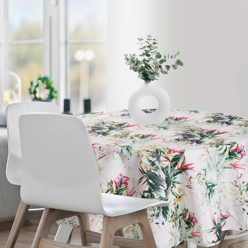 Obrus dekoracyjny GARDEN 150x150 Eurofirany biały
