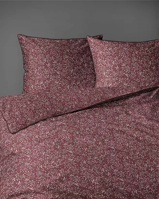 Pościel z perkalu Lamé Percale 160x200 bordowa drobny roślinny rzucik ozdobna lamówka biza
