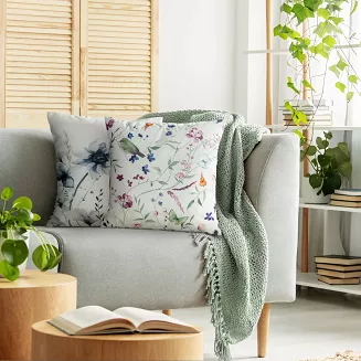 Poszewka dekoracyjna MINK 45x45 Eurofirany biała z nadrukiem drobnych letnich kwiatów