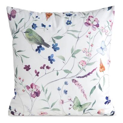 Poszewka dekoracyjna MINK 45x45 Eurofirany biała z nadrukiem drobnych letnich kwiatów