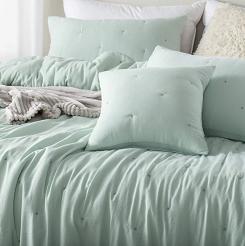 Poszewka fakturowana struktura do narzuty Dotta 45x45 szałwiowa z haftem kropek