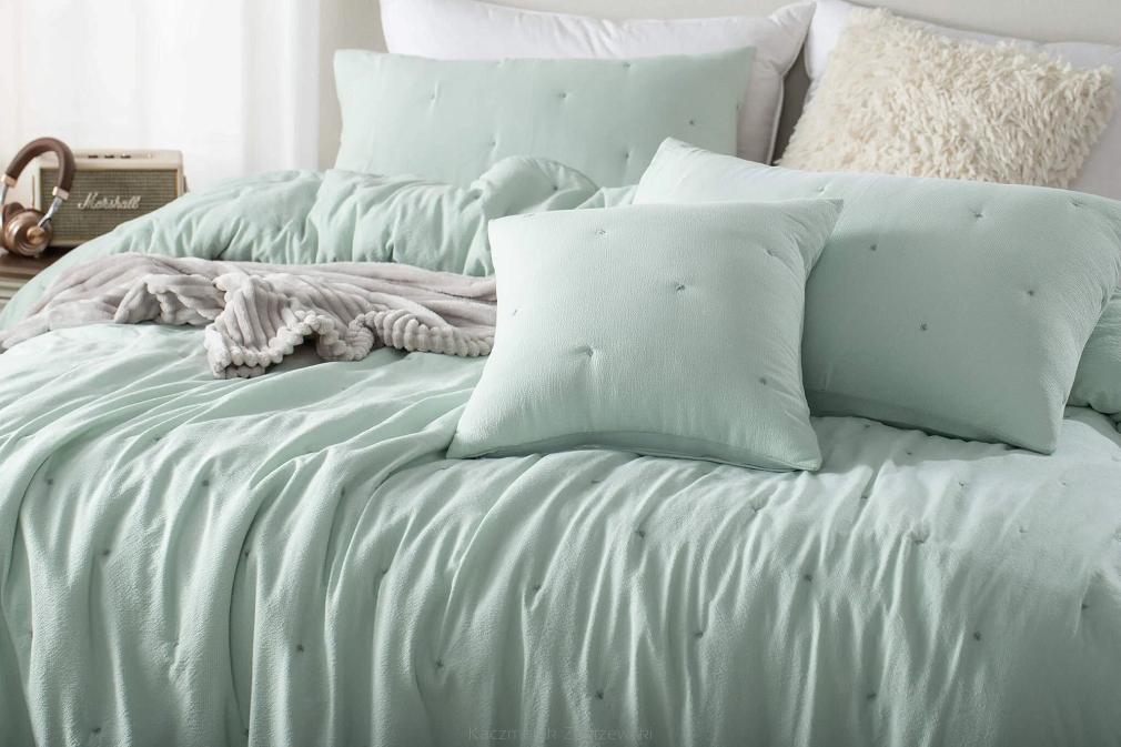 Poszewka fakturowana struktura do narzuty Dotta 45x45 szałwiowa z haftem kropek