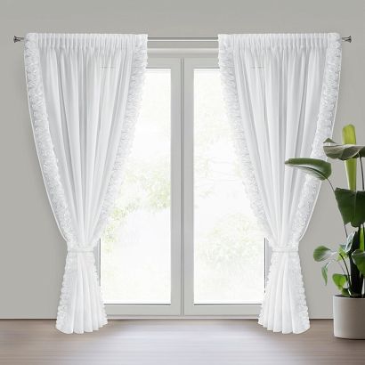 Firana gotowa z szyfonu na taśmie ROSES 140x270 Eva Minge Eurofirany biała pas róż po bokach