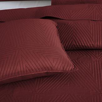 Narzuta na łóżko TRIO 140x220 pikowana bordowa