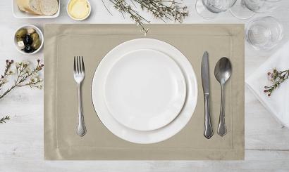 Serwetka dekoracyjna MELINDA 40x30 x4 z welwetu beżowa z ozdobną listwą