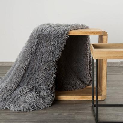 Koc narzuta TIFANY 170x210 Design91 szary o strukturze futra