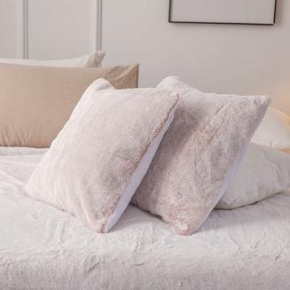 Koc narzuta Rabbit 150x200 pudrowy róż futrzany