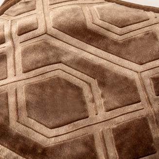 Koc akrylowy na fotel tłoczony VITO 200x220 geometryczny wzór brązowy