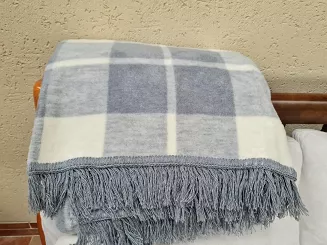Koc bawełniano-akrylowy 150x200 szara kremowa krata