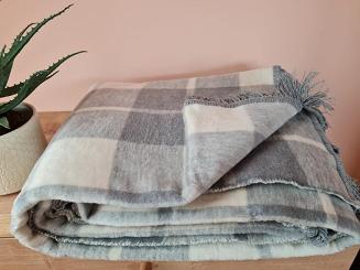 Koc bawełniano-akrylowy 150x200 szara kremowa krata