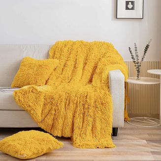 Koc narzuta na łóżko YETI 200x220 włochacz o strukturze futra musztardowy