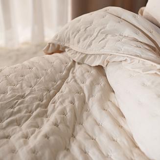 Narzuta dekoracyjna z falbaną WERONA 220x240 beżowa