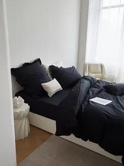 Pościel satyna bawełniana 220x200 Ruffy Premium czarna z falbanką